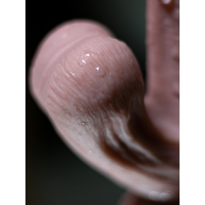 Телесный реалистичный фаллоимитатор Horney Prince