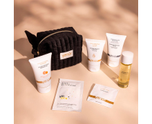 Набор YESforLOV La Trousse Enchant&eacute;e в черной косметичке
