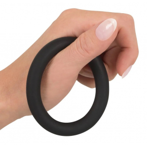 Эрекционное кольцо на пенис и мошонку Black Velvets Cock & Ball Loop