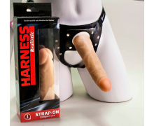 Страпон телесного цвета на регулируемых ремешках, 18×4 см